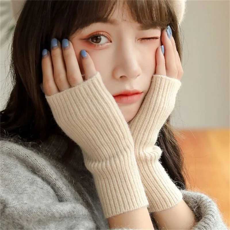 Short Finger Gs Womens Finger Gloves Winter Warm Knitted Arm Sleeves Exquisite Casual Soft Girls Gothic Clothing Punk Gothic Gs W241026