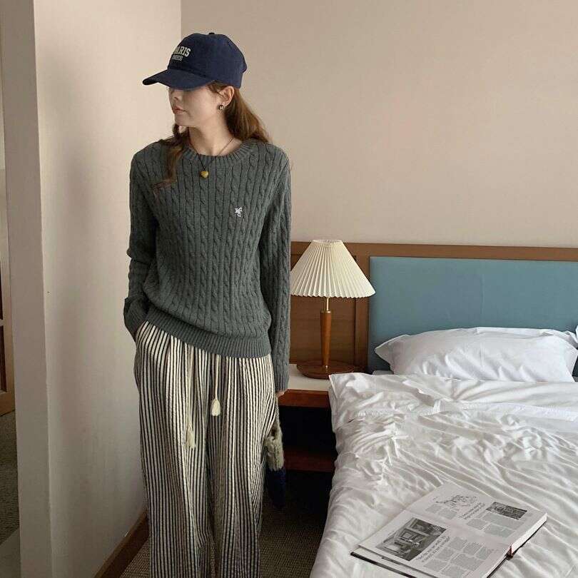 Retro Embroidered 2024 Autumn New Collection Lazy Round Neck Knitted Sweater Top For Women