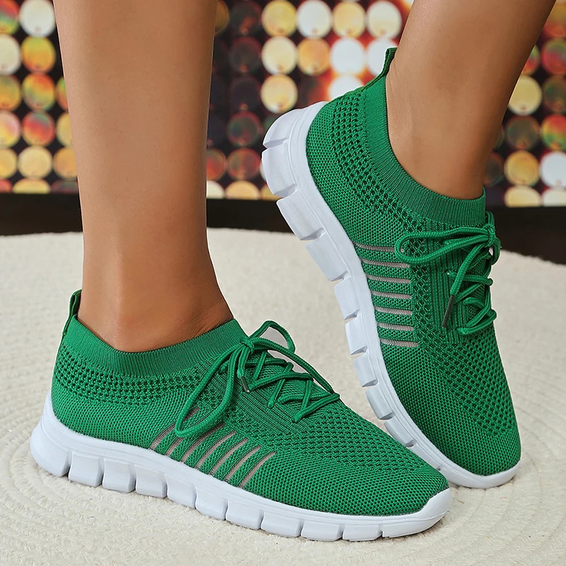 Mesh breathable soft soled sports shoes for women lightweight and non slip running and walking shoes for women 2024 spring casual lace flat shoes 2410
