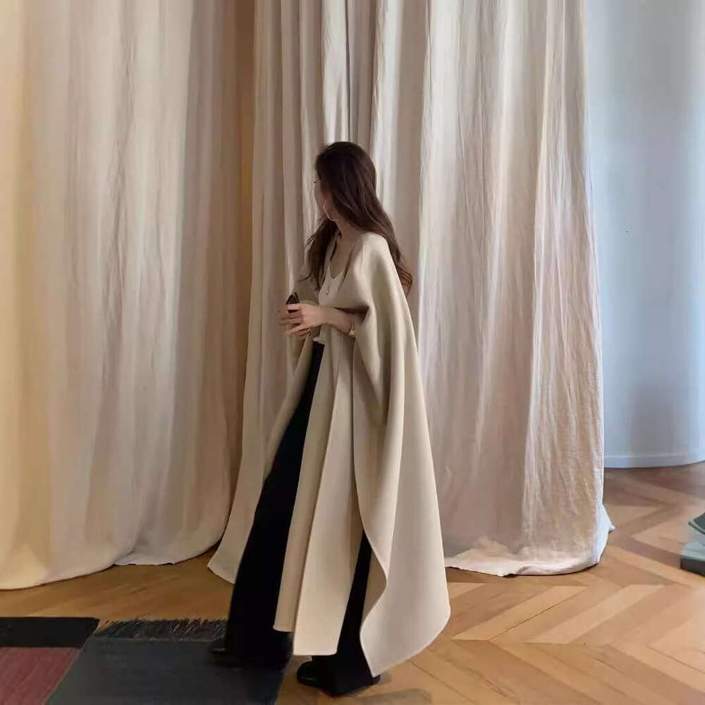 Womens Clothing Cape 2024 Autumn/Winter New Woolen Winter Coat Long Solid Color Fashionable Coats For Women