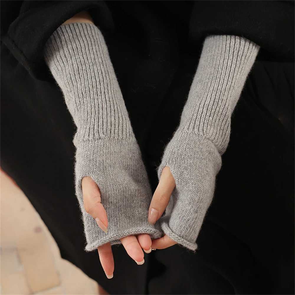 Long Finger Gs Womens Finger Gloves Winter Warm Knitted Arm Sleeves Exquisite Casual Soft Girls Gothic Clothing Punk Gothic G W241026