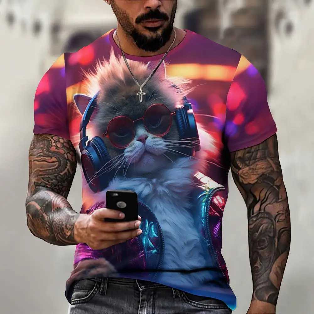 Casual mens T-shirt with stray cat pattern printed T-shirt loose short sleeved T-shirt oversized mens clothing top summer T-shirt W241026