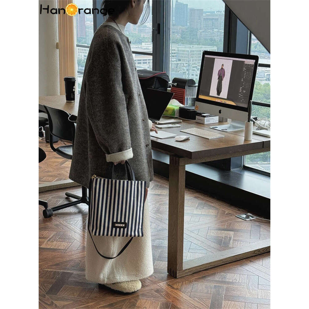 Hanorange 2024 Autumn Winter Fashion Wool Double Sided Woolen Coat Women Delicate Skin Friendly Loose Silhouette Outwear Oatmeal