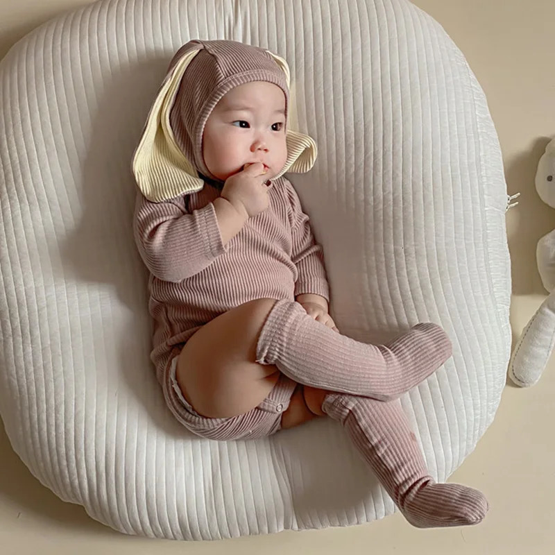 2024 Cute Baby Rabbit Romper Sets Ear Hat Bodysuit Socks Solid Cotton Infant Girls Jumpsuits Korean Toddler Boys Outfits Clothes 241025