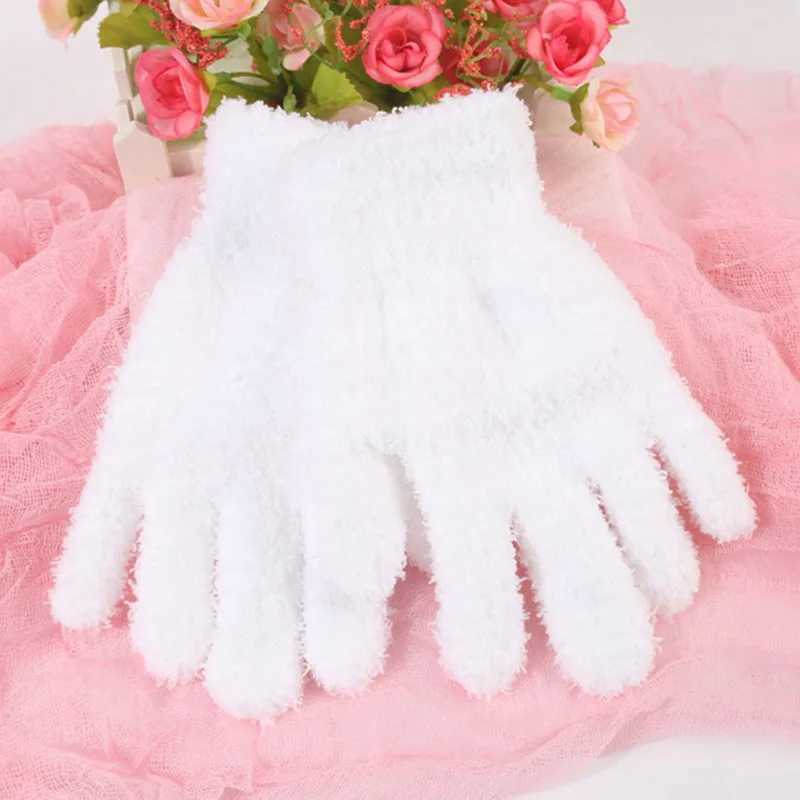 Womens wool thick work Gs winter warm plush fur full finger gloves soft elastic casual solid bicycle Gs W241026