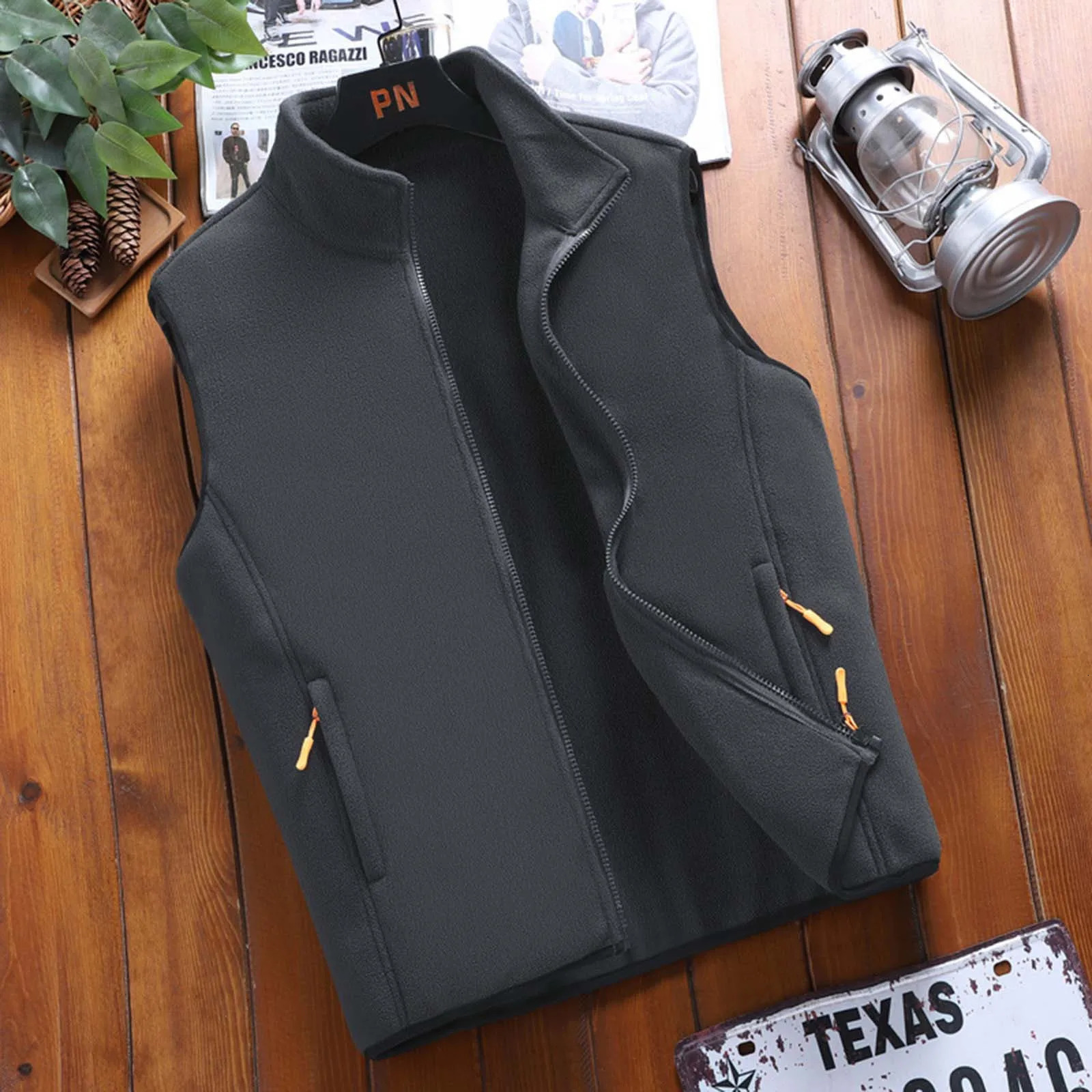 2024 Fishing Hiking Couple Warm Vest Coat Male Solid Color Stand Collar Polar Fleece Autumn Men Casual Jacket 241025
