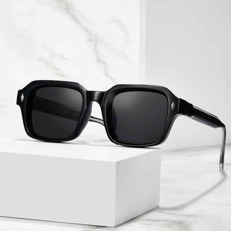 Retro Square Sunglasses Men Rectangle Cool Steampunk Thick Sun Glasses for Women y2k Wrap Around Cyberpunk Futuristic Personalized Shades UV400 Rivets