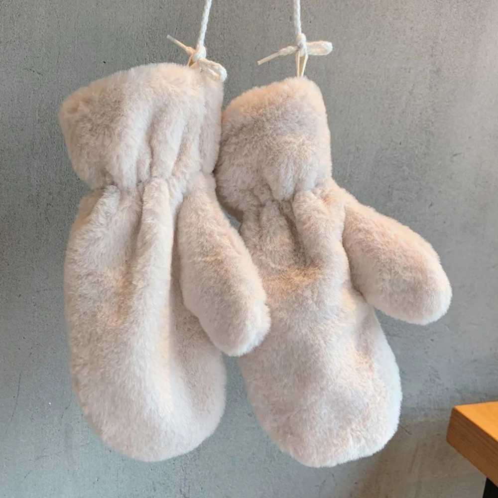 Warm Plush Thick Warm Womens Gs Winter Plus Warm Fluffy Gloves Womens and Childrens Full Fingers Gs Girls Plush Gloves W241026