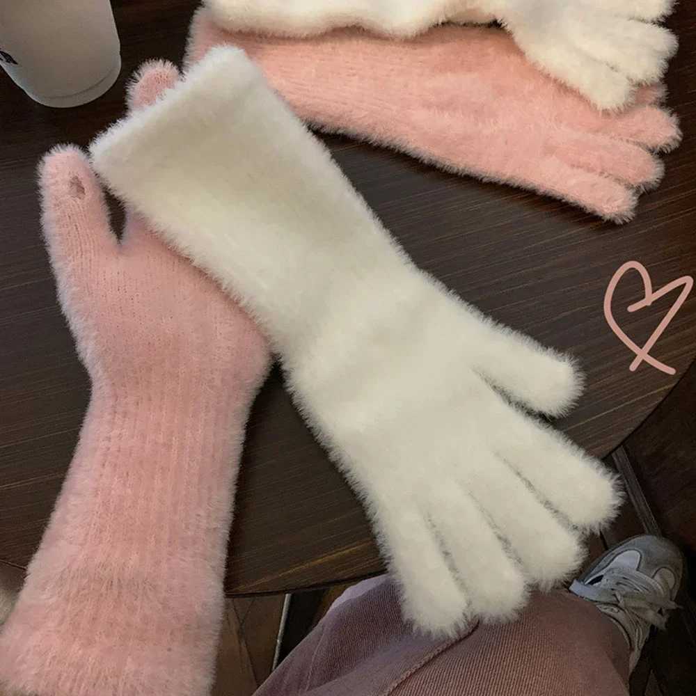 Womens long cashmere touch screen Gs Winter warmth Gs Elastic soft full finger gloves Plush artificial fur Knitted Gs W241026