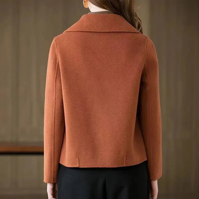 Winter Slim Short Woolen Coat Casual Women Thick Solid Wool Blend Overcoat Lapel Oversize Single Breasted Warm Outerwear 241025