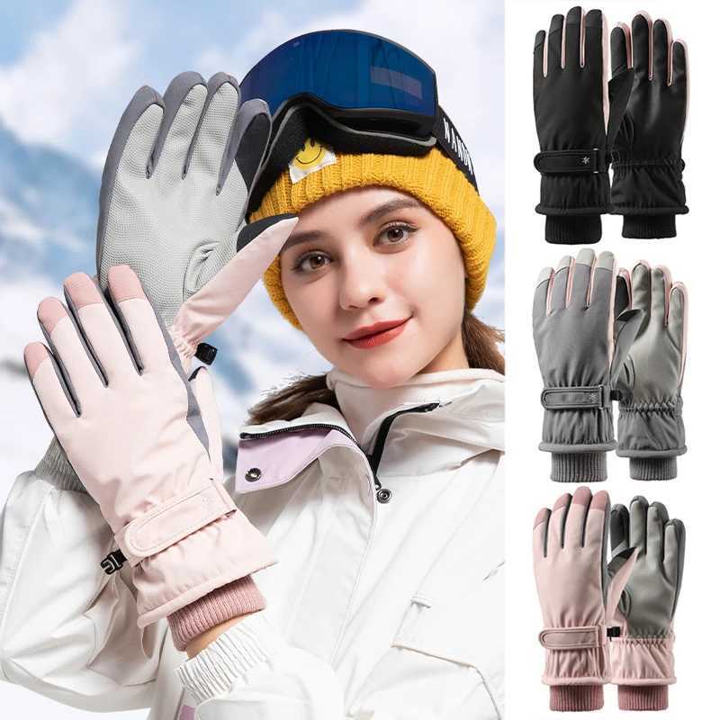 Waterproof winter mens and womens warmth Gs skiing Gs snowboarding Gs motorcycle riding winter touch screen Gs W241026