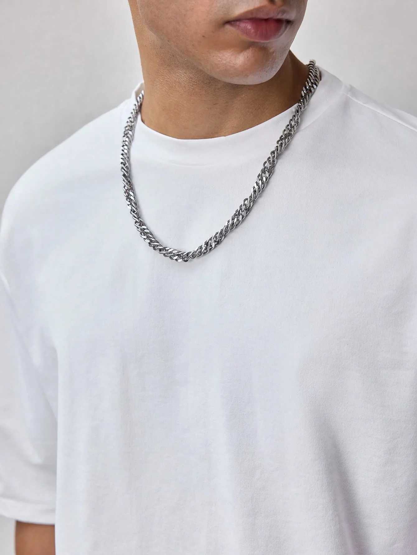 Mens white T-shirt solid color summer mens casual short sleeved O-neck summer solid color T-shirt breathable top mens clothing W241026