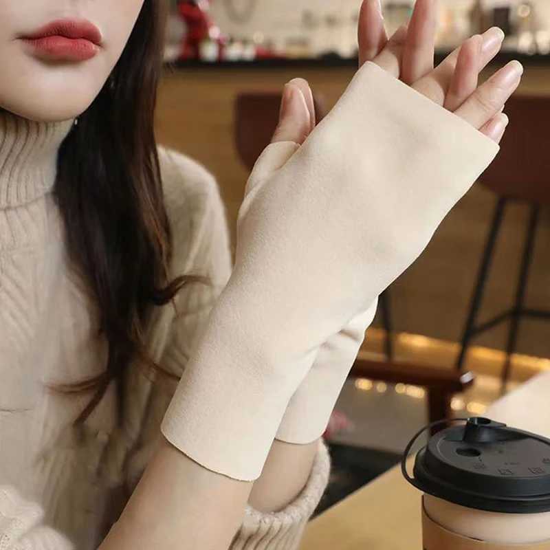Female Finger Gs Winter Warm Touch Screen Half Finger Gs Used for Womens Outdoor Bicycle Velvet Gloves W241026