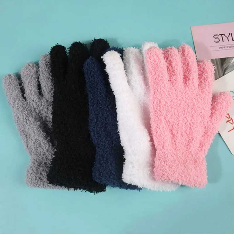 Womens wool thick work Gs winter warm plush fur full finger gloves soft elastic casual solid bicycle Gs W241026