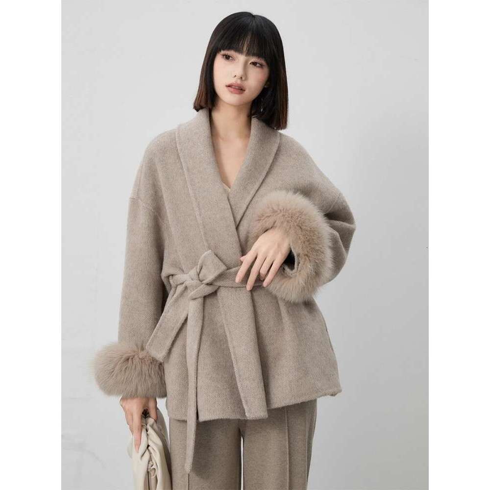 Double Sided Cashmere With Straps For Women's Autumn And Winter Haute Couture Cape Cuffs Detachable Fox Fur Short Coat