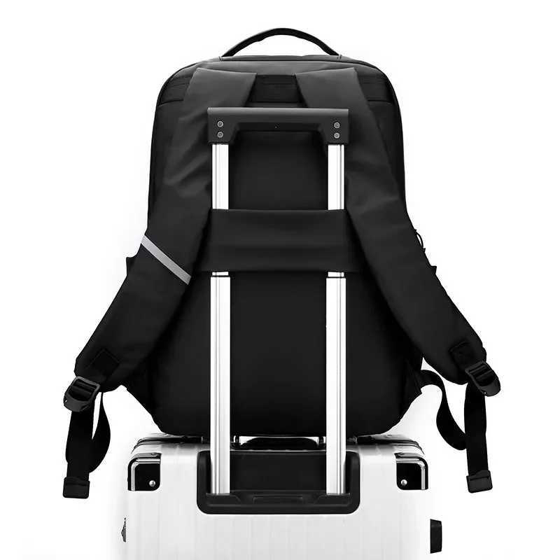 30 L Travel Backpack For Men Lightweight Large Capacity Backpack Senior Student Backpack Commuting Simple Leisure BackpackXJ241026