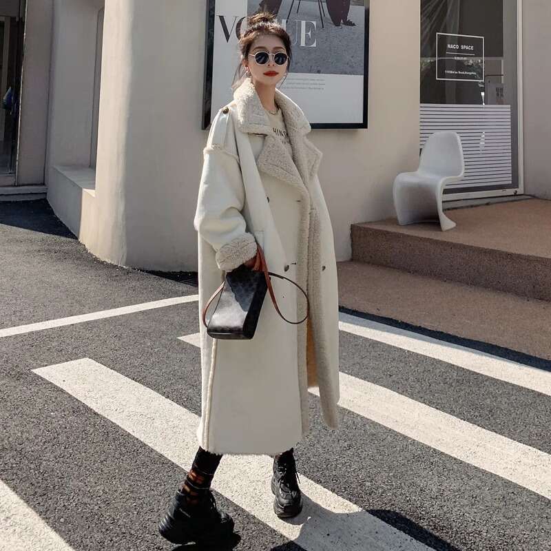 White Integrated Lamb Fur For Women's 2023 Winter New High-End Sense Standing Collar Thickened Woolen Coat