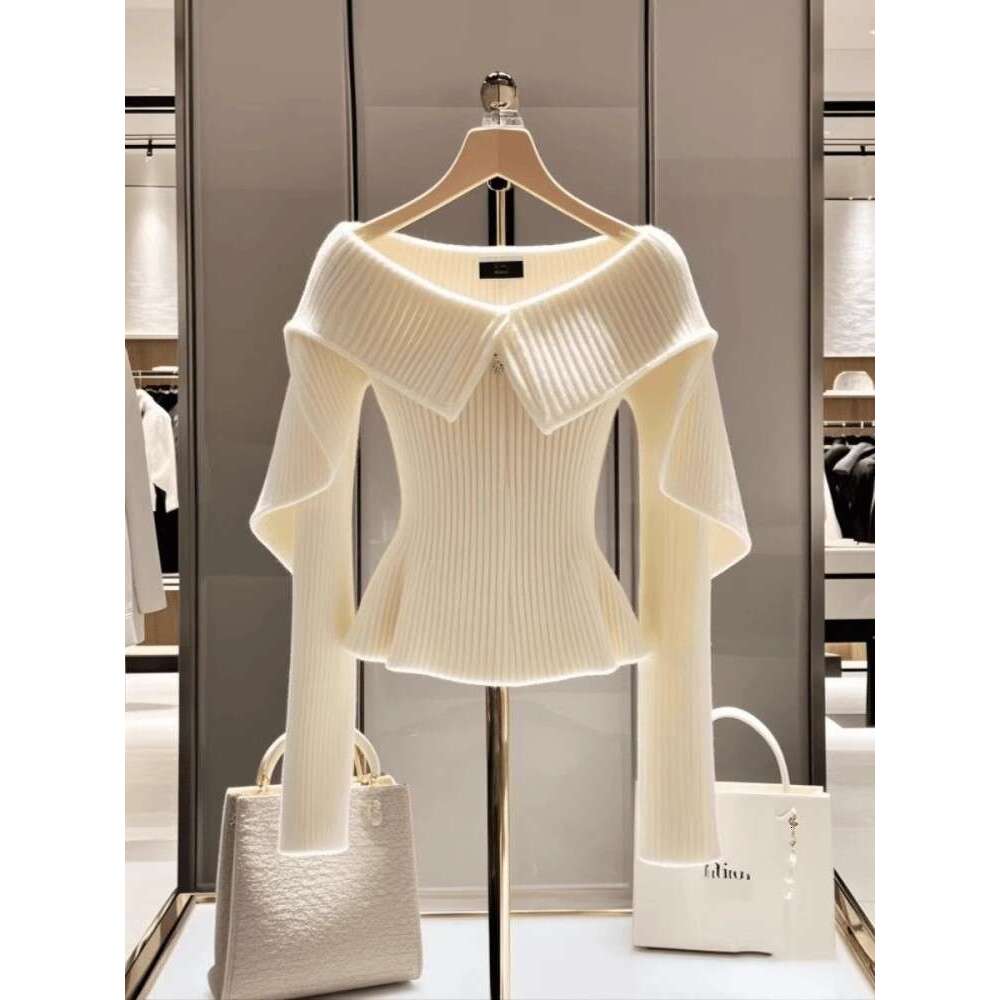 High End One Shoulder Long Sleeved Top For Autumn Winter New Design, Stylish And Unique Slim Fit Sweater