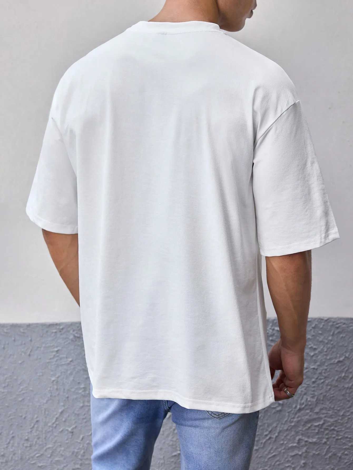 Mens white T-shirt solid color summer mens casual short sleeved O-neck summer solid color T-shirt breathable top mens clothing W241026