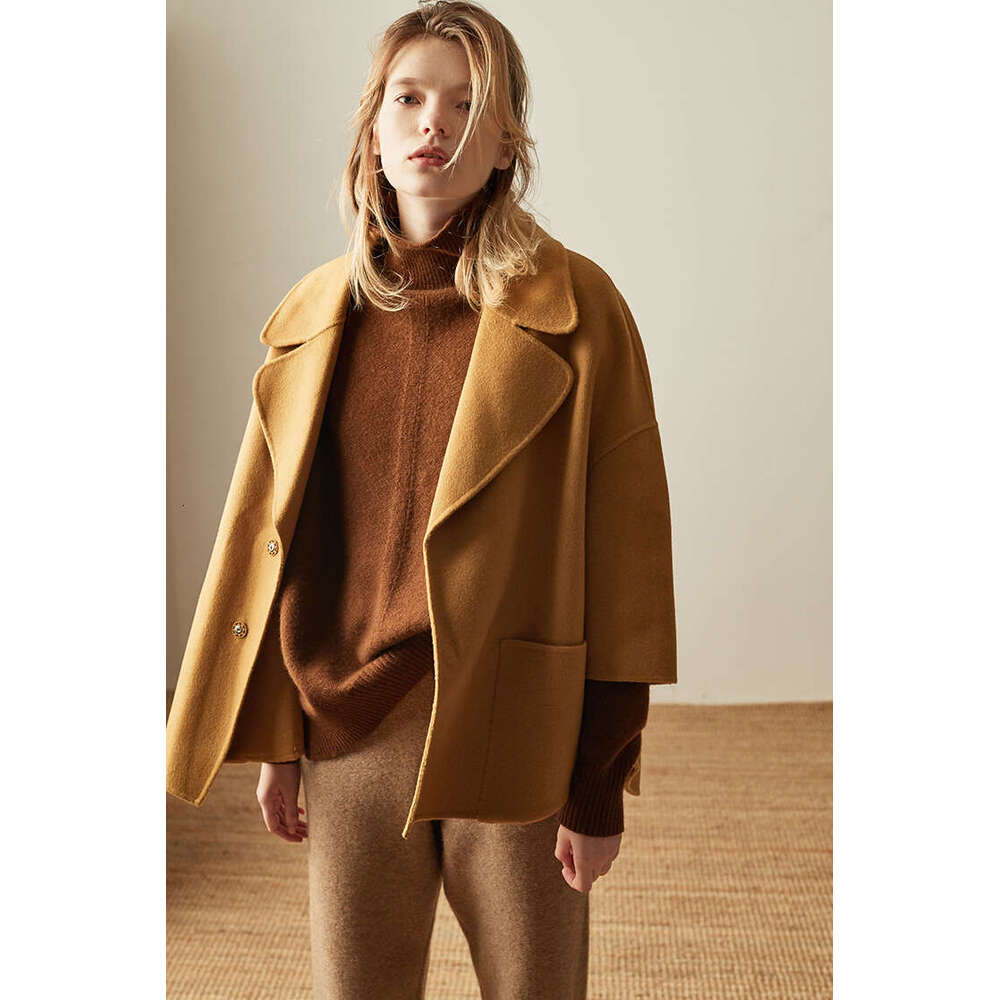 DY Autumn And Winter New Cashmere Women's High-Necked Pullover Loose Thick Sweater Short Paragraph Knit Shirt