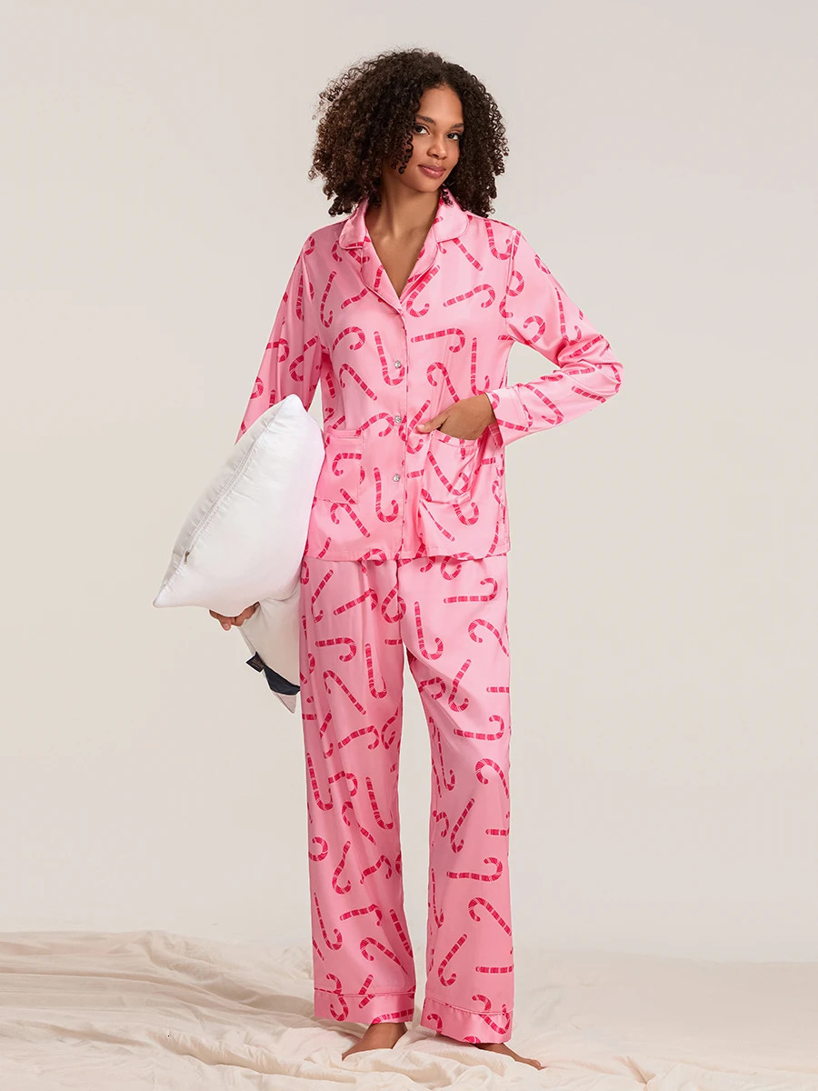 Women s 2 Piece Lounge Set Cozy Winter Snowflake Reindeer Christmas Tree Print Top and Bottom Pajama for Sleepwear 241025