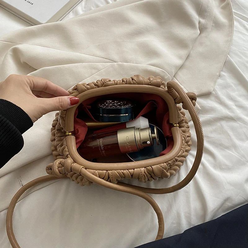 Shoulder Bag for Women Fashion Embroidered Thread Messenger Bag Cute Purse Crossbody Bag Clutch Hobos 241025