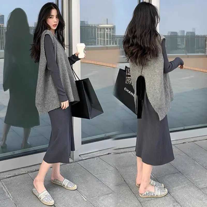 1145# autumn and winter fashionable knitted pregnant womens vest long sleeved dress set fashionable A-line pregnant womens clothing W241026