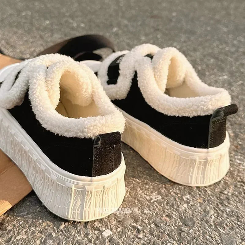 2024 Winter Womens Breathable Warm Sports Shoes White Black Wool Shoes Sports Shoes Casual Running Platform Y2K Lolita Shell Shoes 241024