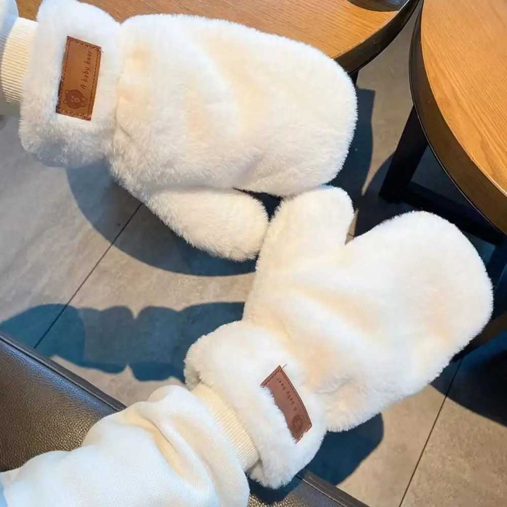 1 pair of cute and warm female winter Gs new thick fluffy white plush Gs velvet letter Gs size one W241026