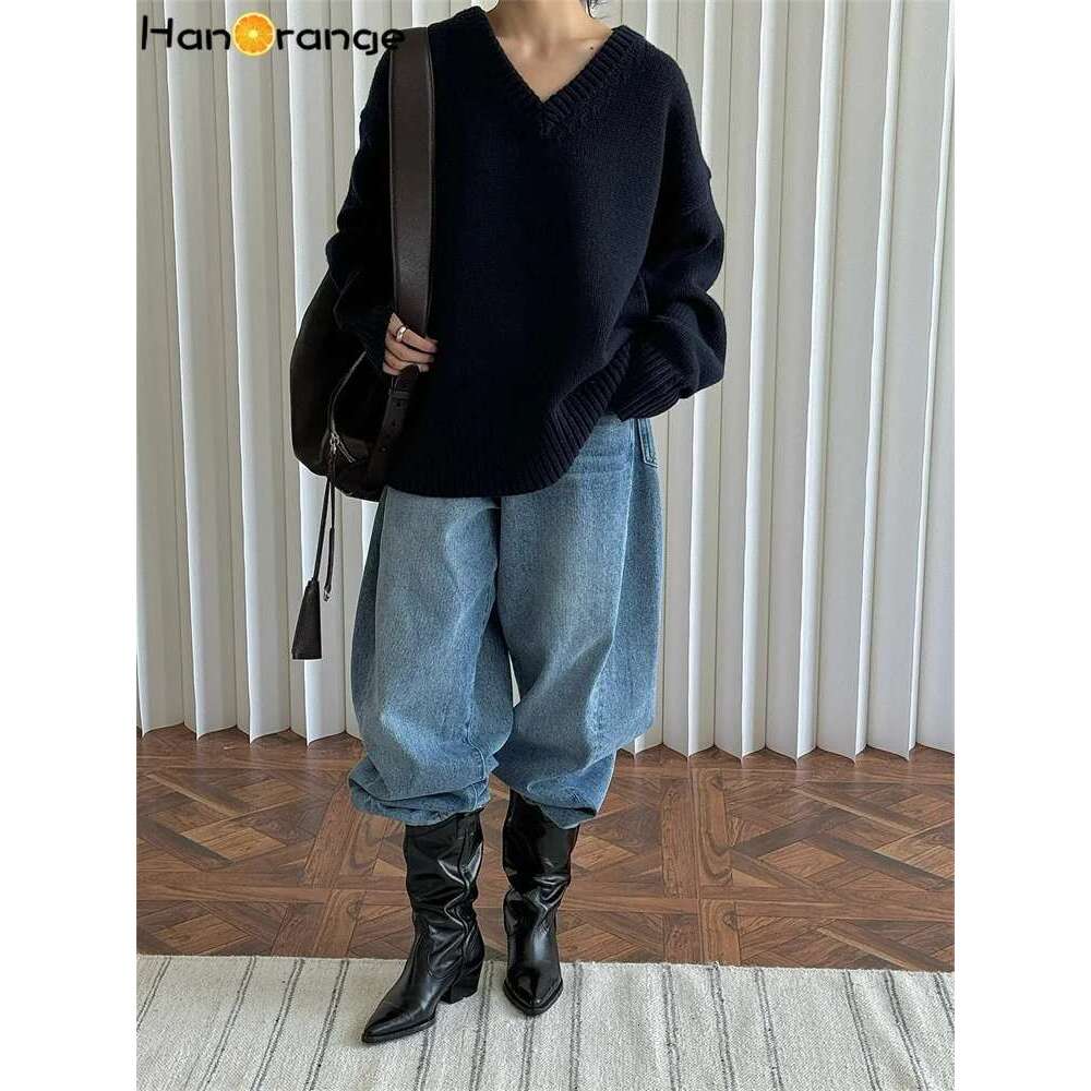 Hanorange 2024 Autumn Winter Simple Lazy Wool V-Neck Sweater Women Loose Silhouette Thick Pullover Top Grey/Navy Blue
