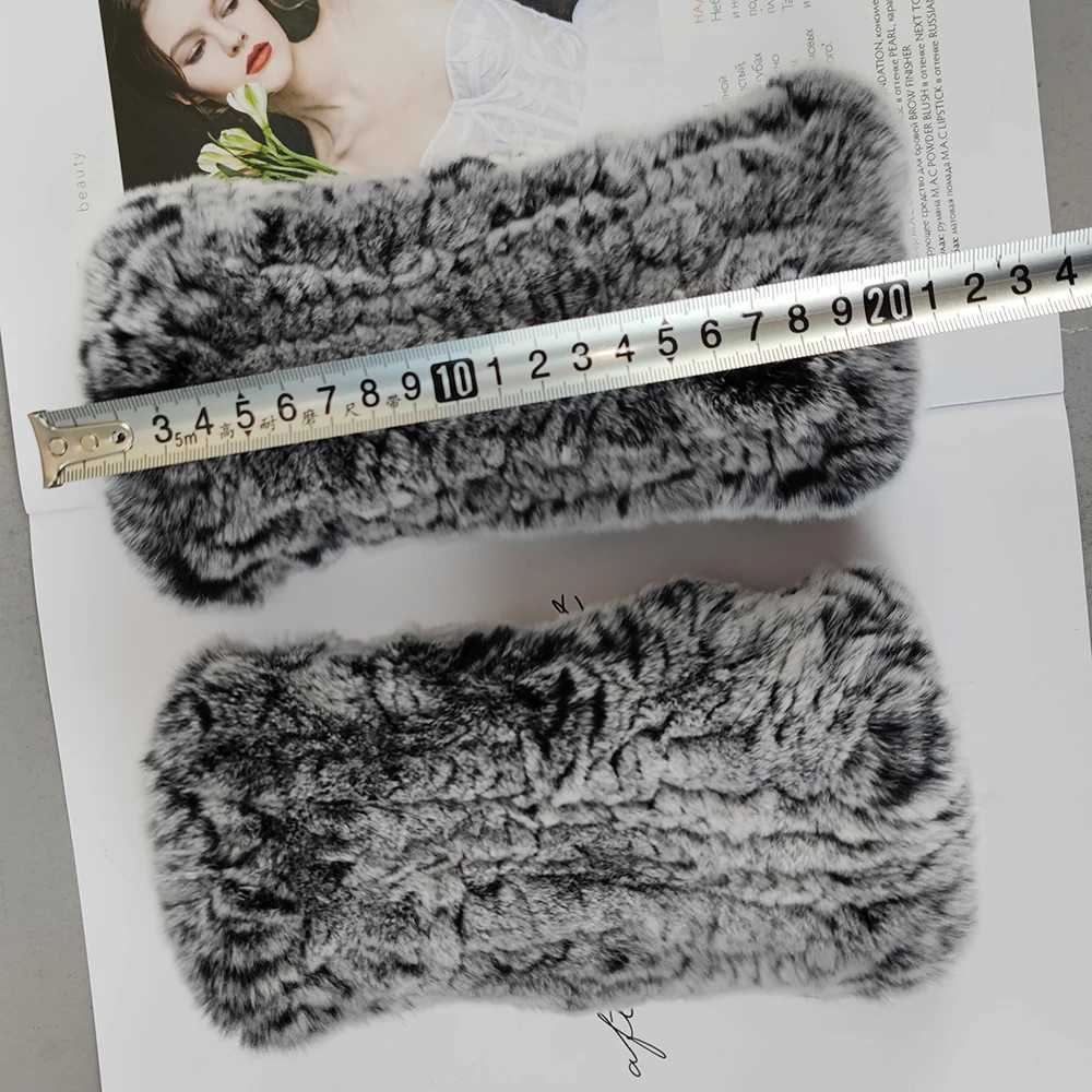Newly arrived La Natural Real Rex Rabbit fur gloves with good elasticity knitted genuine leather gloves for womens winter warmth real fur Gs W241026