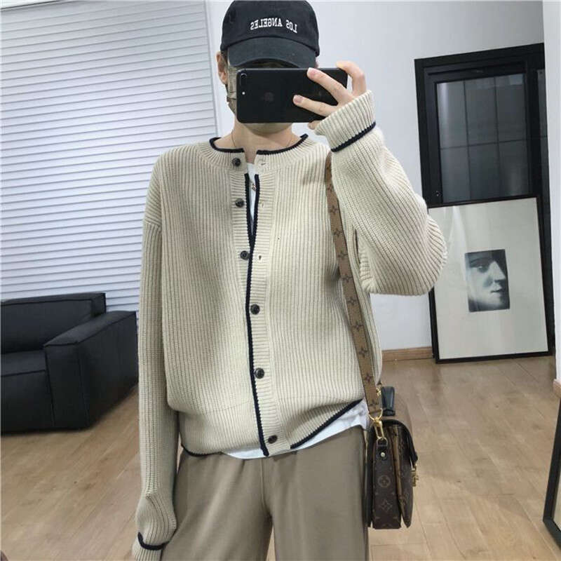 Western Style Leisure Round Neck Cashmere Cardigan Female Autumn Winter Loose Knit Sweater Show Thin Wool Coat