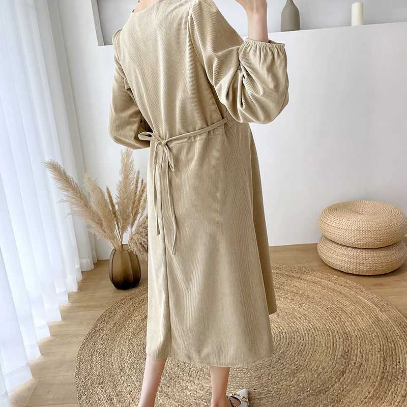 Autumn and winter maternity clothing long sleeved Corduroy shirt office womens dress elegant maternity dress black khaki W241026