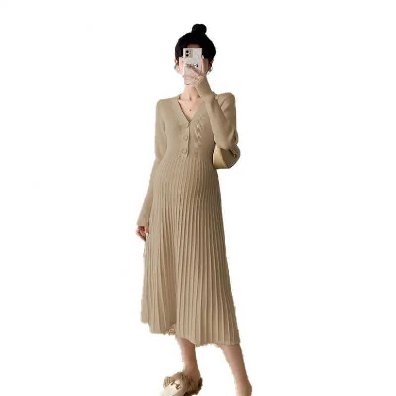 New autumn and winter maternity clothing knitted sweater V-neck mid length maternity clothing real photo W241026