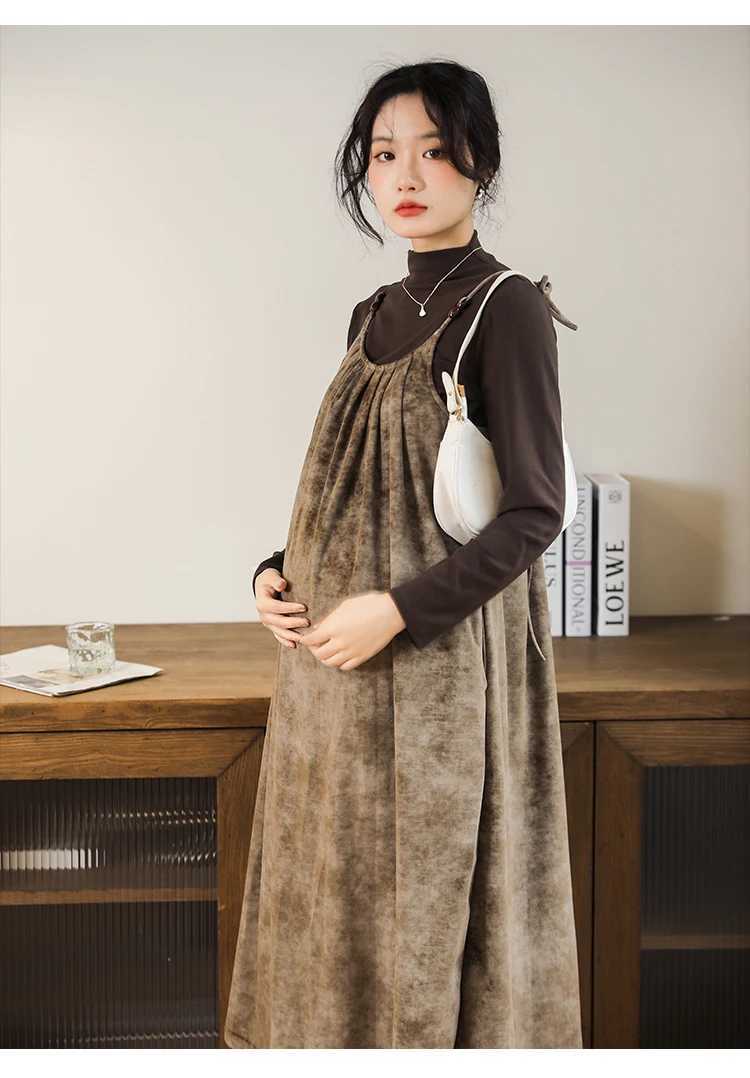 Autumn womens winter Korean plus size pregnant women with suede dress loose pregnant women retro dress W241026