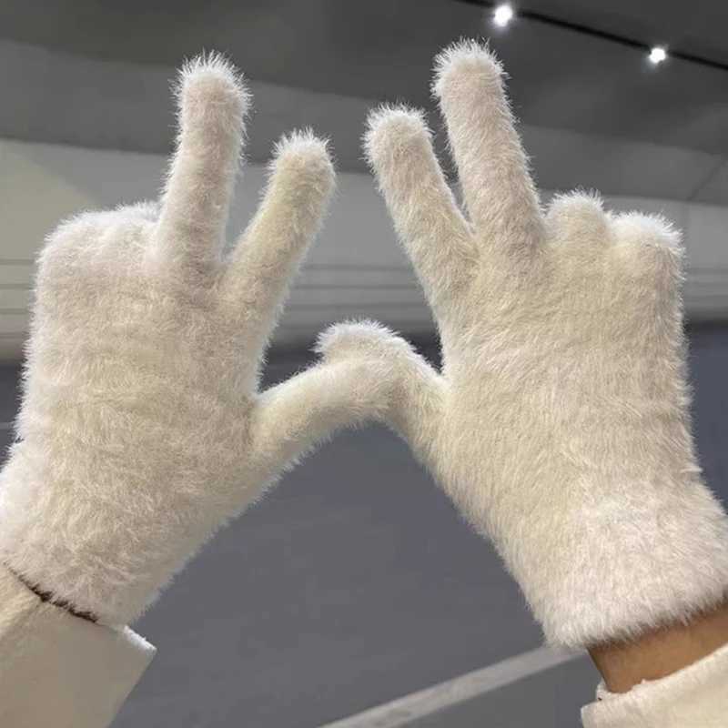 Womens mink wool Gs winter warm plush five finger Gs outdoor windproof plush Gs cute fur fluffy gloves W241026