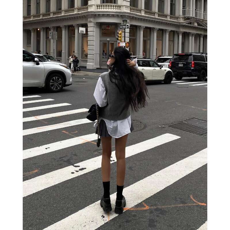 Autumn And Winter New Pullover Sweater College Style V-Neck Layered Loose Sleeveless Knitted Vest Women's Clothing
