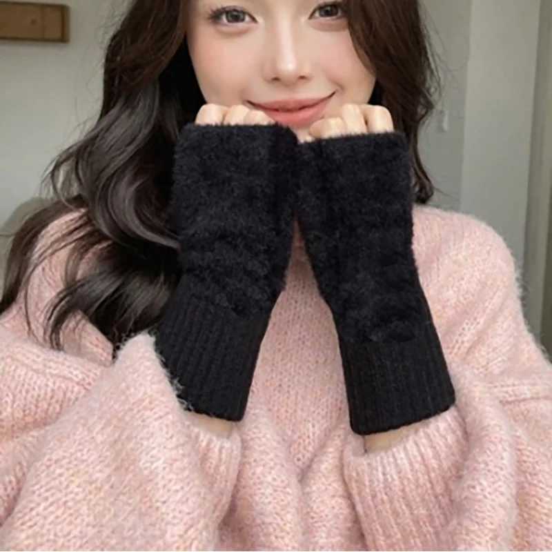 Mink wool soft winter half finger Gs womens warm luxury pure white plush knitted fingers Gs wrist writing gloves W241026