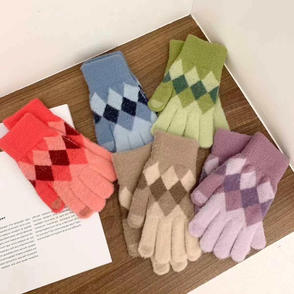 Womens Fashion Grid Pattern Warm Thick Gs Mobile Touch Screen Five Finger Soft Winter Skiing Anti slip Bicycle Driving W241026