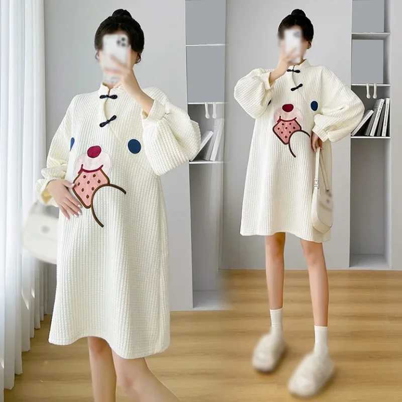 Loose fitting dresses for pregnant women in spring and autumn W241026