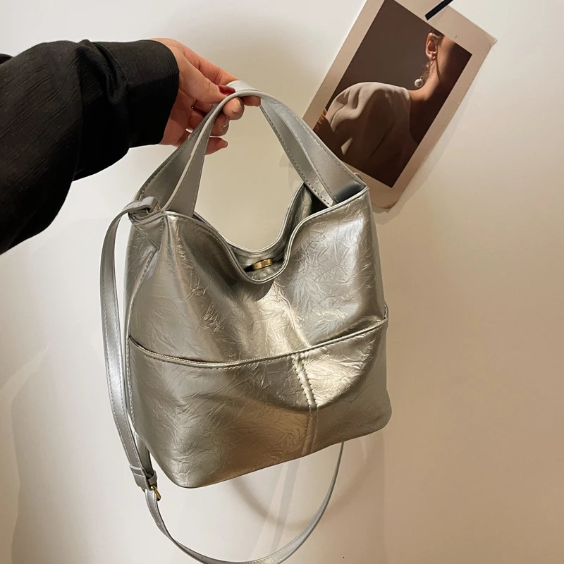 PU Simple Solid Bucket Handbag Large Capacity Fashion Edition Womens Communicating Shoulder Bag s Style 241025