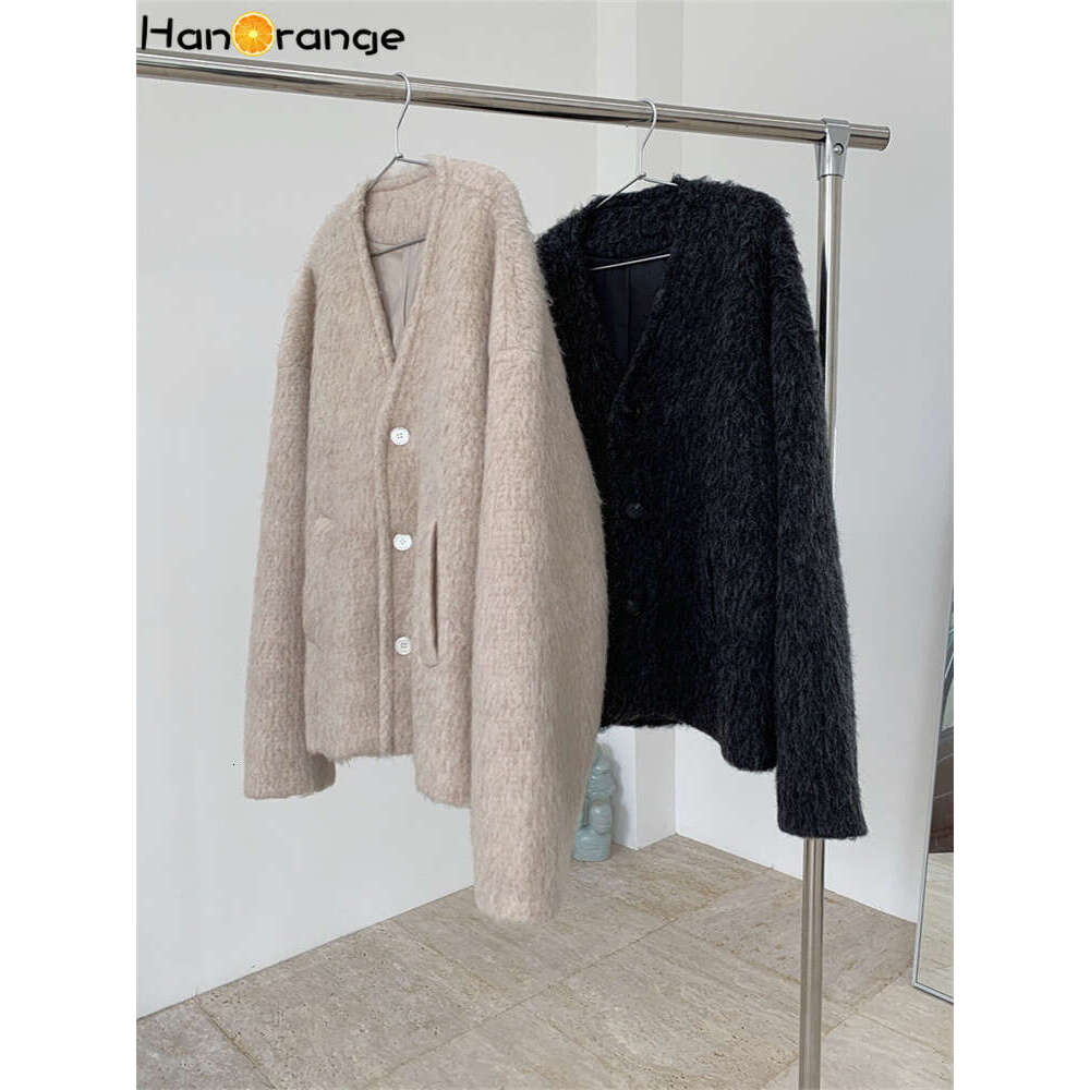 Hanorange 2024 Winter Fashion Silhouette Mohair Wool Women Warm Loose Woolen Coat Light Pink/Mixed Gray