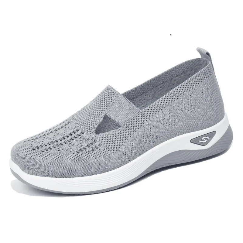 Womens shoes breathable and comfortable in spring and summer mothers single shoe soft sole casual blue mesh shoes 241024