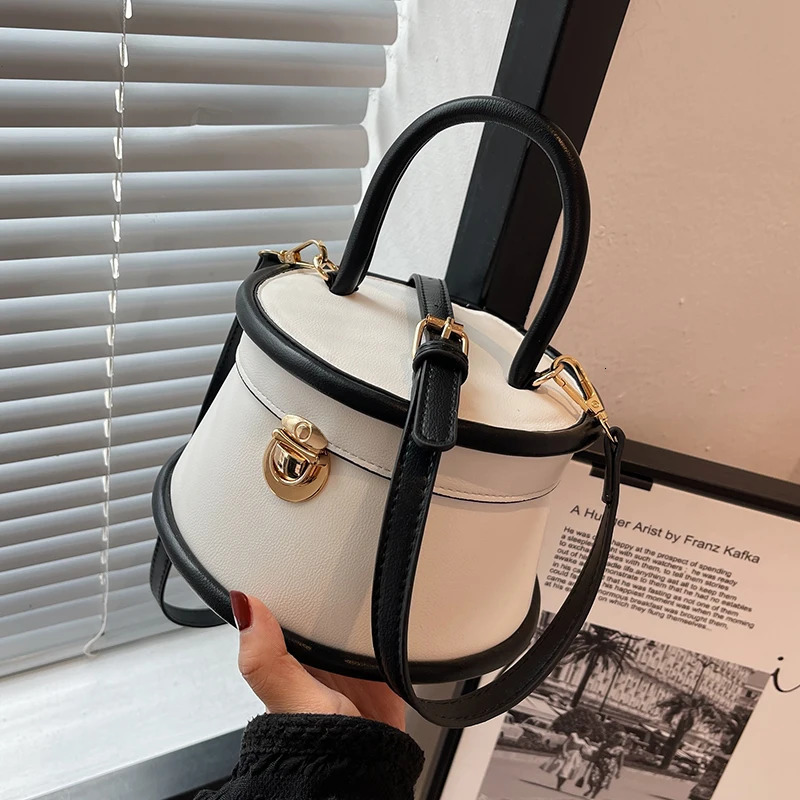 Fashion womens white bucket handbag Korean fashion shoulder bag womens Pu leather cross body party handbag 241025