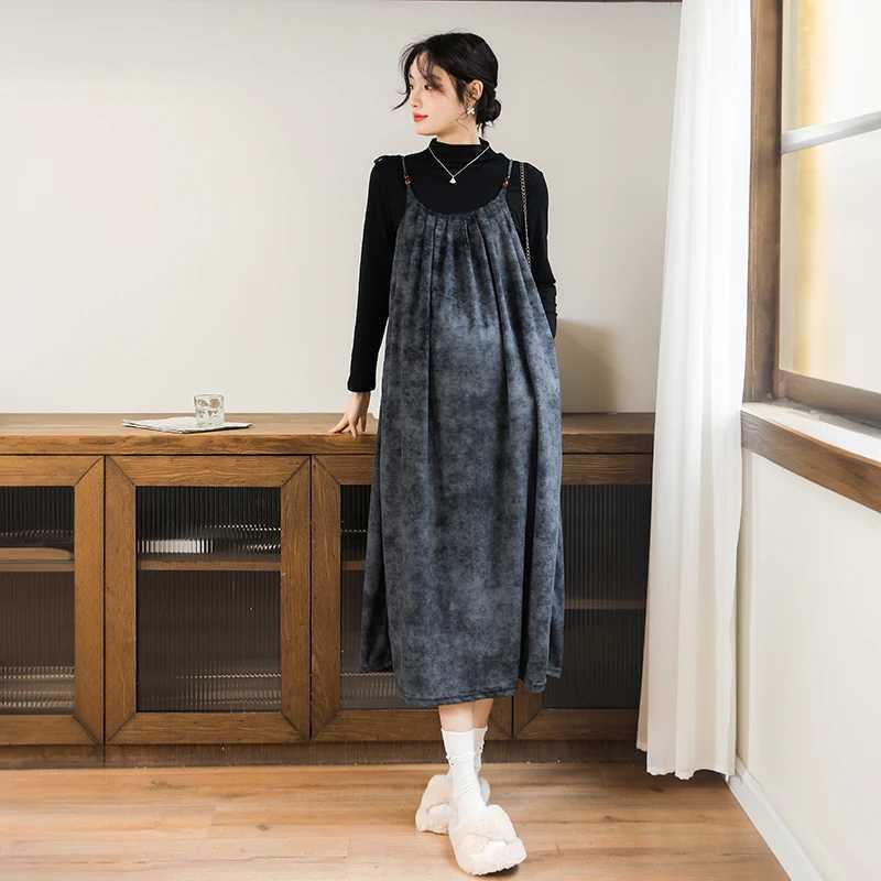 Autumn womens winter Korean plus size pregnant women with suede dress loose pregnant women retro dress W241026