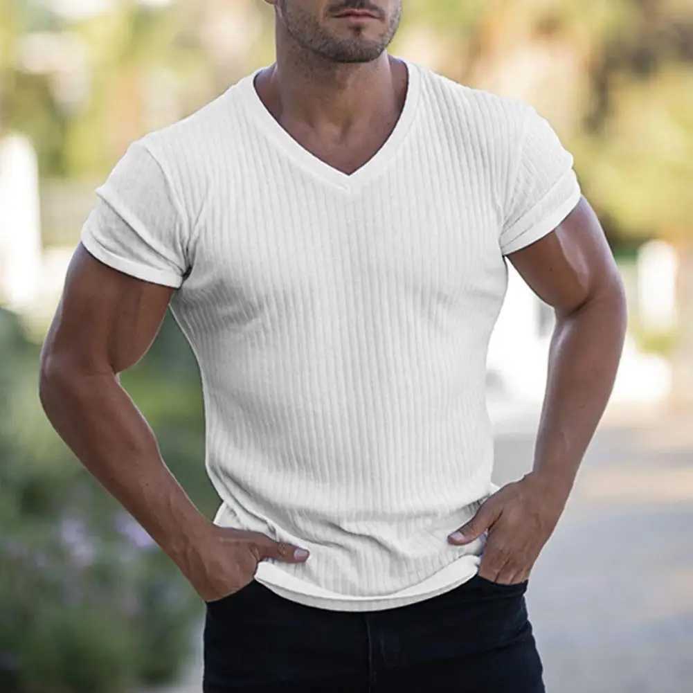 Dp V-neck mens T-shirt low cut V-neck wide V-neck mens T-shirt hidden lingerie pattern conical hem slim fit short sleeve W241026