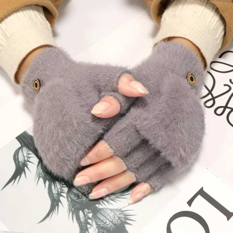 Winter flip womens Gs cute warm knitted wool half finger clip shell Kaii Gs suitable for female students writing plush Gs W241026