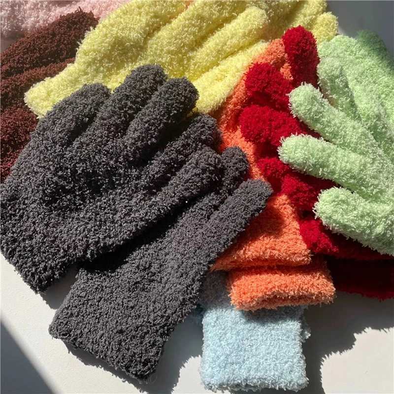 2022 Wool Winter Gs Keep Women Thick Plush Fur Full Finger Gloves Soft and Elastic Casual Solid Bicycle Gs W241026