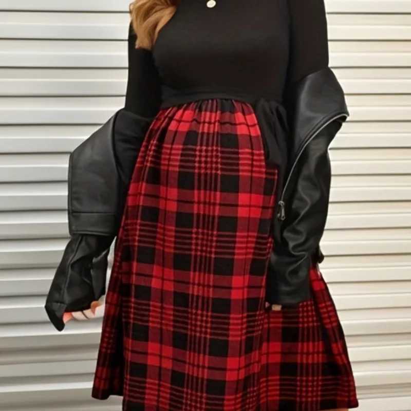 Womens breast enhancement dress plain long sleeved loose fluffy plush retro plain simple and fashionable high-quality maternity clothing W241026