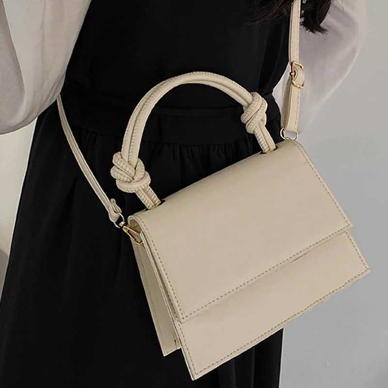 2024 Summer Trend Handbag Small Square Bags New Casual Commuter Shoulder Bags Niche Simple Crossbody Womens Bag Y250319
